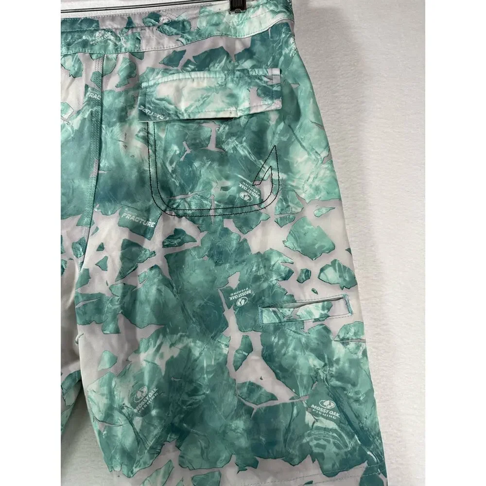 Huk Performance Fishing Pursuit Mossy Oak Fracture Board Short Size 30